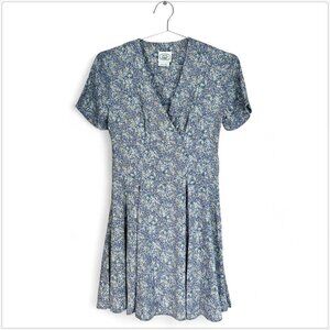 Laura Ashley Vintage Blue Floral Empire Waist Fit Flare Skater Dress Size 4
